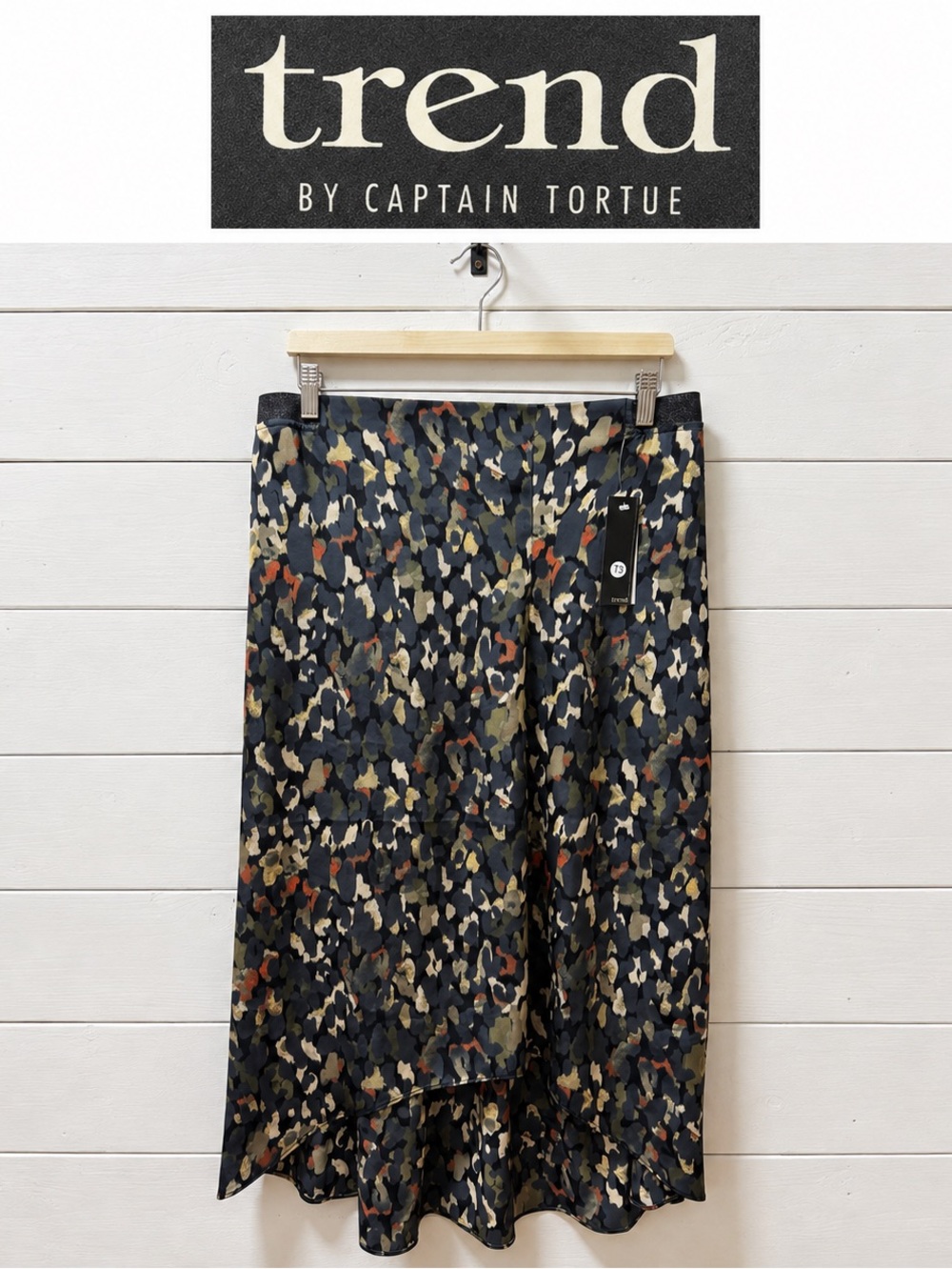 NWT Trend by Captain Tortue Abstract Print High-Low Skirt – Size Large